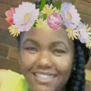 Meet your Posher, Alicia